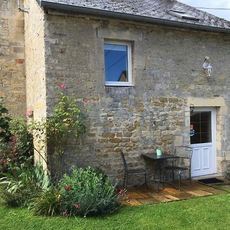 La Pomme De Nuit Bed & Breakfast Bayeux Eksteriør bilde