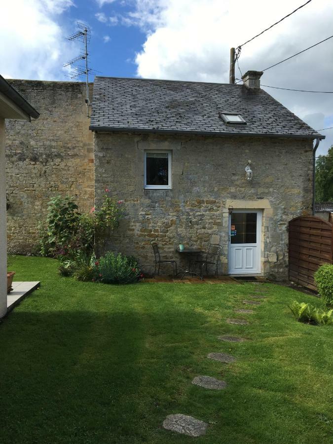 La Pomme De Nuit Bed & Breakfast Bayeux Eksteriør bilde